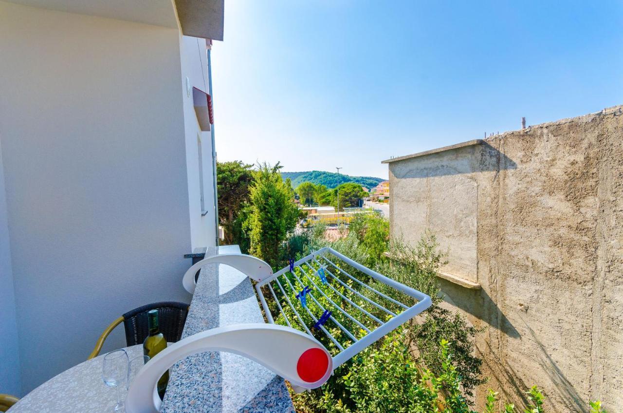 Apartments Ruza-Rajska Beach Лопар Екстер'єр фото